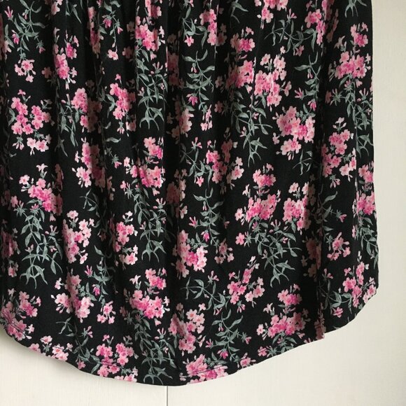 Soft & Sexy Black Floral Smock Collar Off Shoulder Top - Picture 4 of 13